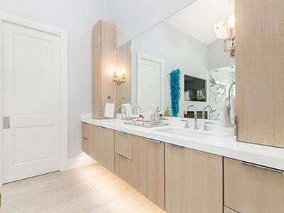 8852 154 Court N, Palm Beach Gardens, FL 33418