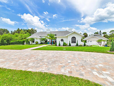 8852 154 Court N, Palm Beach Gardens, FL 33418
