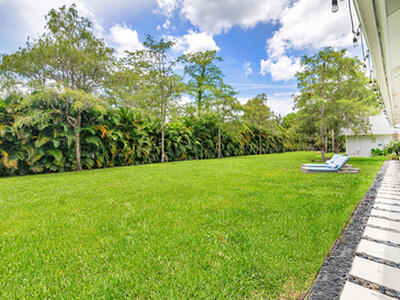 8852 154 Court N, Palm Beach Gardens, FL 33418