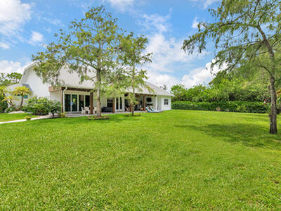 8852 154 Court N, Palm Beach Gardens, FL 33418