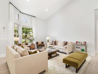 8852 154 Court N, Palm Beach Gardens, FL 33418