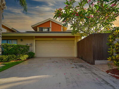 7621 Sierra Terrace W