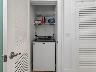 4 Westwood Avenue, Tequesta, FL 33469