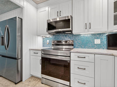 4 Westwood Avenue, Tequesta, FL 33469