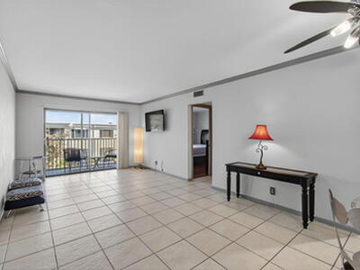 170 Cypress Club Drive, Pompano Beach, FL 33060