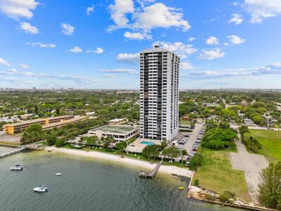 5600 N Flagler 402 Drive