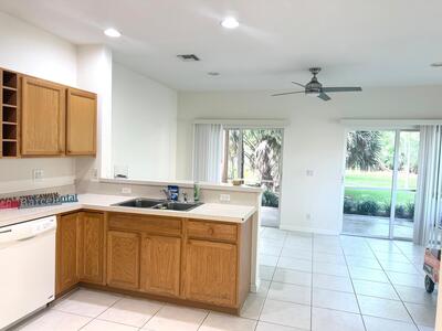 8239 Mulligan Circle, Port Saint Lucie, FL 34986