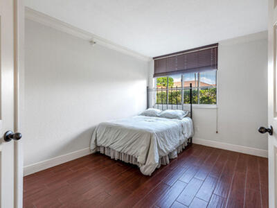 160 Yacht Club Way, Hypoluxo, FL 33462