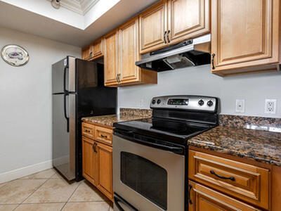 160 Yacht Club Way, Hypoluxo, FL 33462