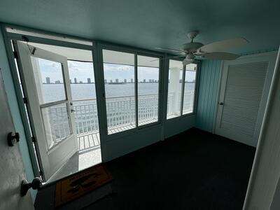 100 Shore Court, North Palm Beach, FL 33408