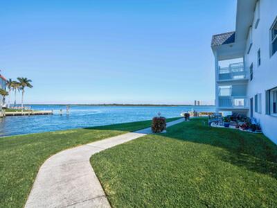 100 Shore Court, North Palm Beach, FL 33408