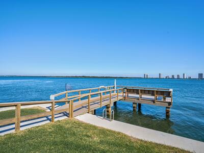 100 Shore Court, North Palm Beach, FL 33408