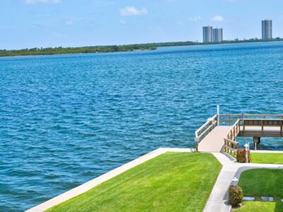 100 Shore Court, North Palm Beach, FL 33408