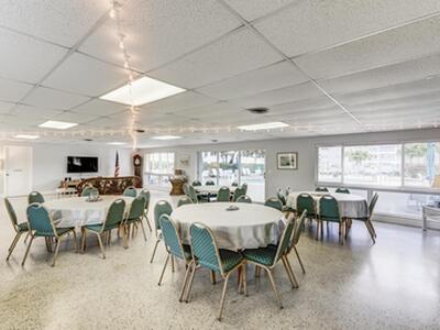 100 Shore Court, North Palm Beach, FL 33408