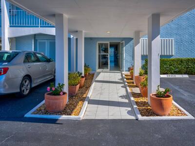 100 Shore Court, North Palm Beach, FL 33408