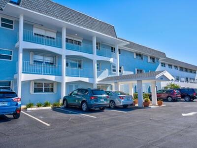 100 Shore Court, North Palm Beach, FL 33408