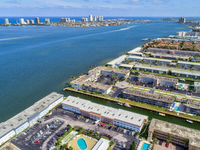 100 Shore Court, North Palm Beach, FL 33408