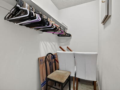 Hallandale Beach, FL 33009