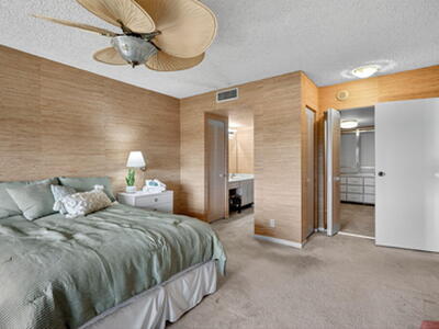 Hallandale Beach, FL 33009