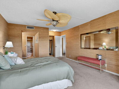 Hallandale Beach, FL 33009