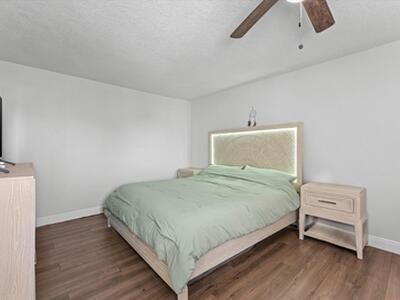 1596 Shaker Circle, Wellington, FL 33414