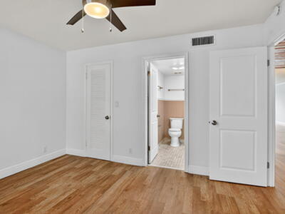 2 Royal Palm 2050 Way, Boca Raton, FL 33432