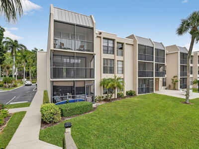 2 Royal Palm 2050 Way, Boca Raton, FL 33432