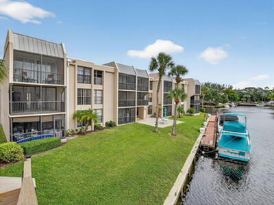 2 Royal Palm 2050 Way, Boca Raton, FL 33432