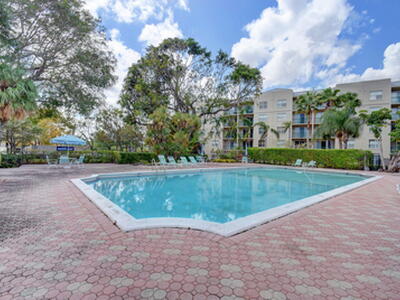 2 Royal Palm 2050 Way, Boca Raton, FL 33432