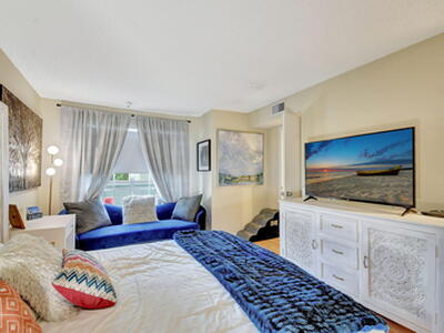 1215 Crystal B Way, Delray Beach, FL 33444