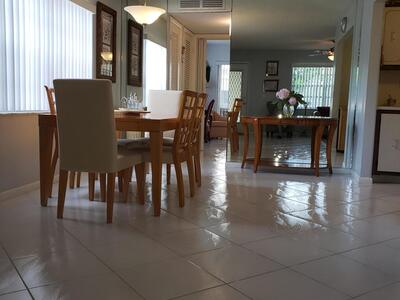 904 Flanders S, Delray Beach, FL 33484