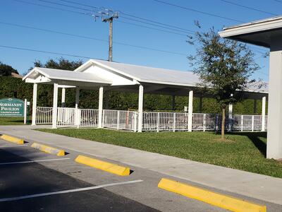 904 Flanders S, Delray Beach, FL 33484