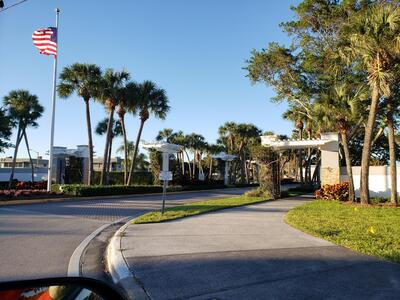 904 Flanders S, Delray Beach, FL 33484