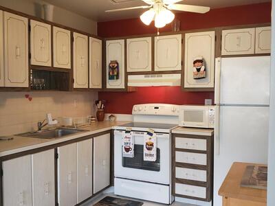 904 Flanders S, Delray Beach, FL 33484