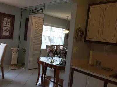 904 Flanders S, Delray Beach, FL 33484