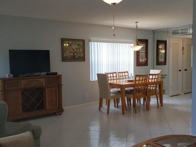 904 Flanders S, Delray Beach, FL 33484