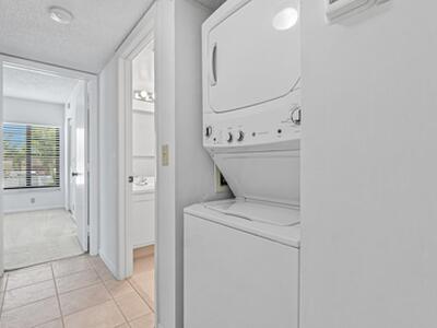 811 Sky Pine Way, Greenacres, FL 33415