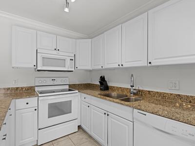 3312 Spanish Wells Drive, Delray Beach, FL 33445