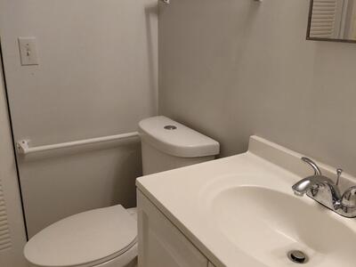 4225 S 57th Avenue, Greenacres, FL 33463