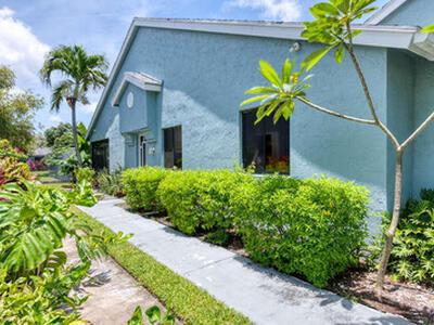 3895 Island Club Circle W, Lake Worth, FL 33462