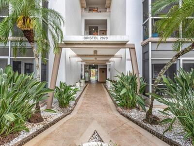 2970 NE 16th Avenue, Oakland Park, FL 33334