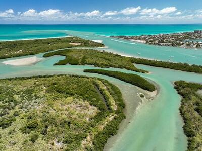 1000 Shorewinds Drive, Hutchinson Island, FL 34949