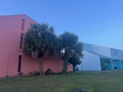 1000 Shorewinds Drive, Hutchinson Island, FL 34949