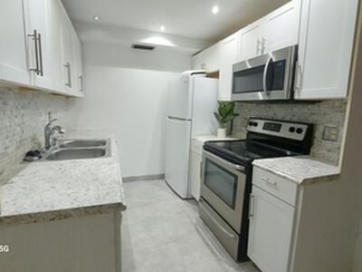 3076 Cornwall D, Boca Raton, FL 33434