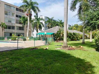 218 NE 12th Avenue, Hallandale Beach, FL 33009