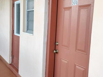 218 NE 12th Avenue, Hallandale Beach, FL 33009