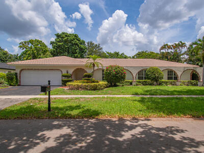 6749 S Grande Drive, Boca Raton, FL 33433