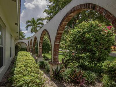 6749 S Grande Drive, Boca Raton, FL 33433