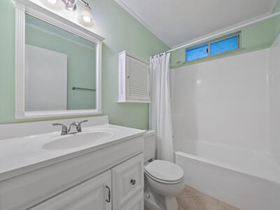 1561 NE 12th Terrace, Jensen Beach, FL 34957