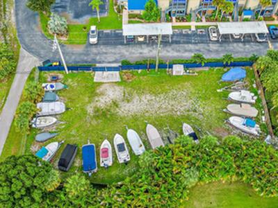 1561 NE 12th Terrace, Jensen Beach, FL 34957